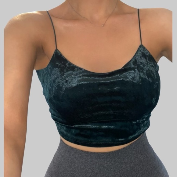 Emerald green crop top. Size S. - Picture 1 of 3